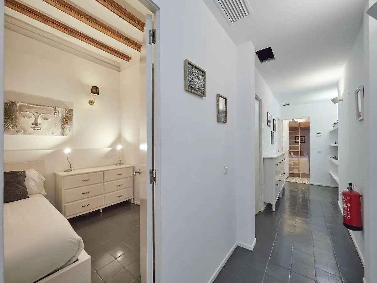 Apartment Alessandra Central Ramblas Barcelona