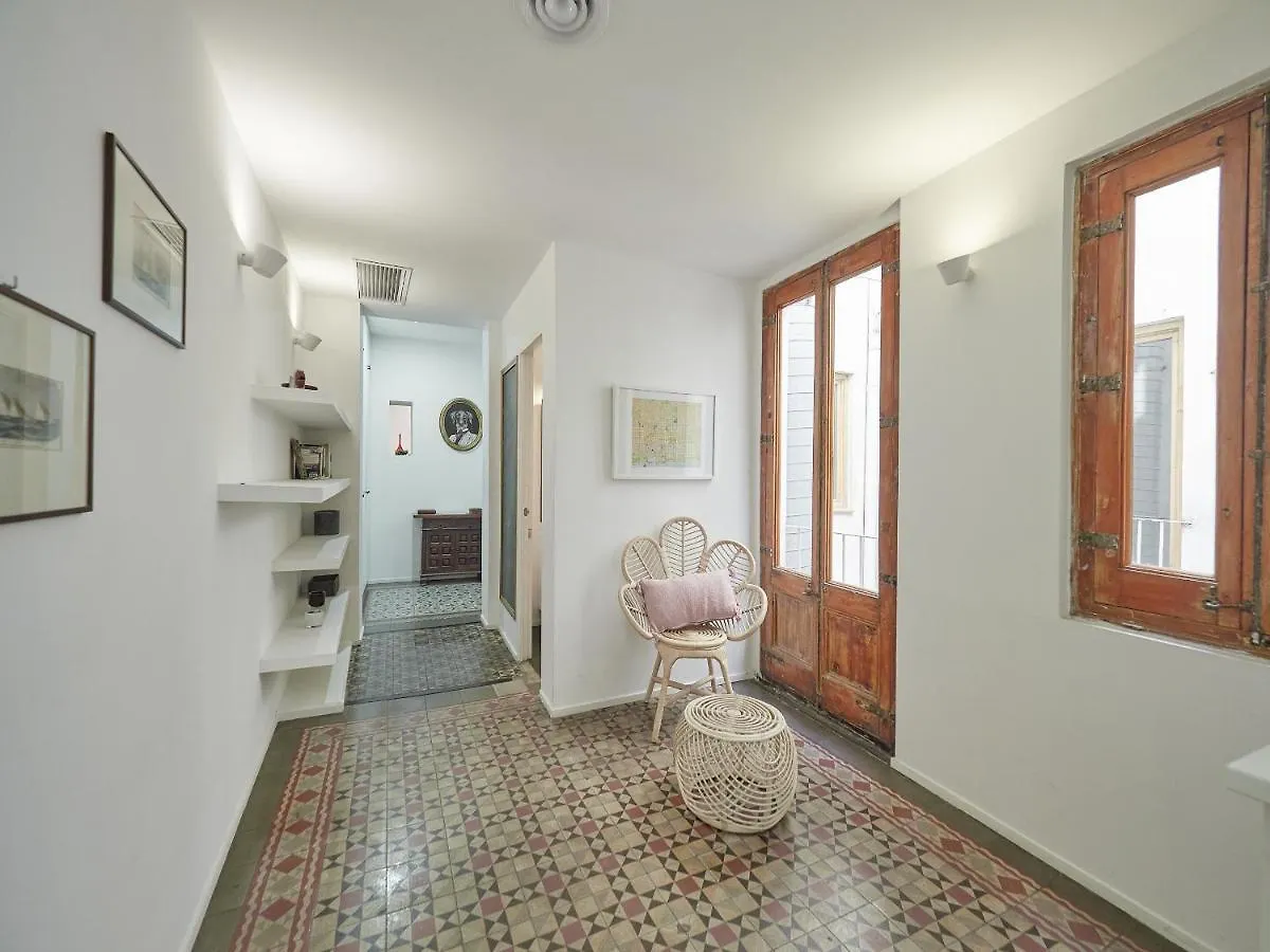 Alessandra Central Ramblas Barcelona Apartment
