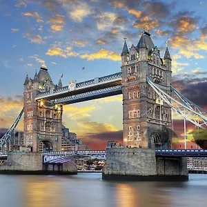  Apartment Modern Serviced 3-bedroom Flat In East United Kingdom