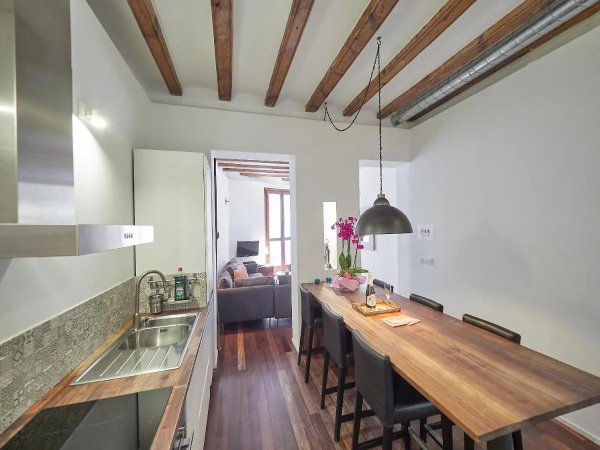 Alessandra Central Ramblas Barcelona Apartment
