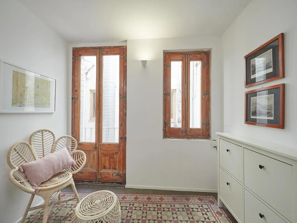 Alessandra Central Ramblas Barcelona Apartment