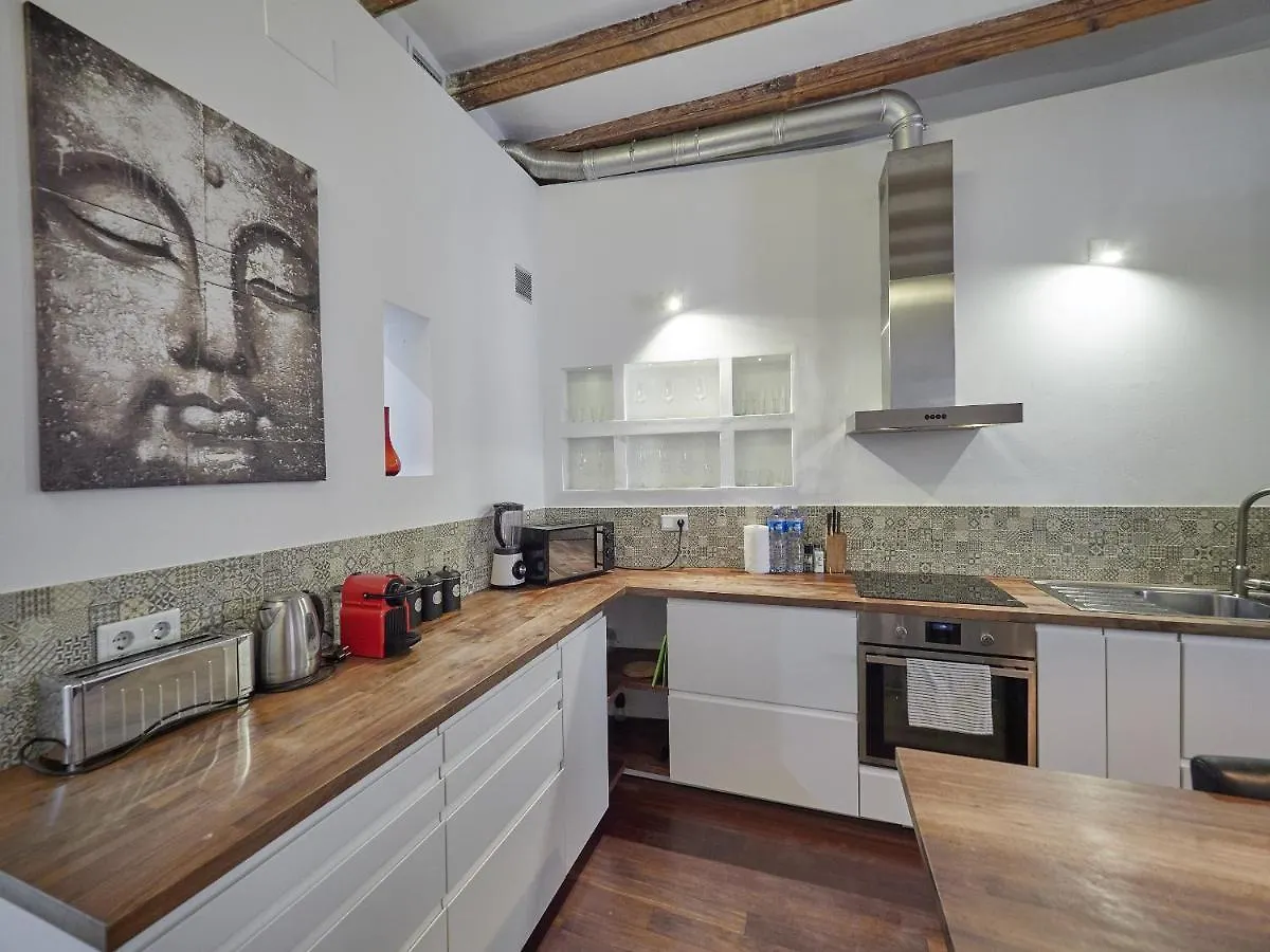 Alessandra Central Ramblas Barcelona Apartment