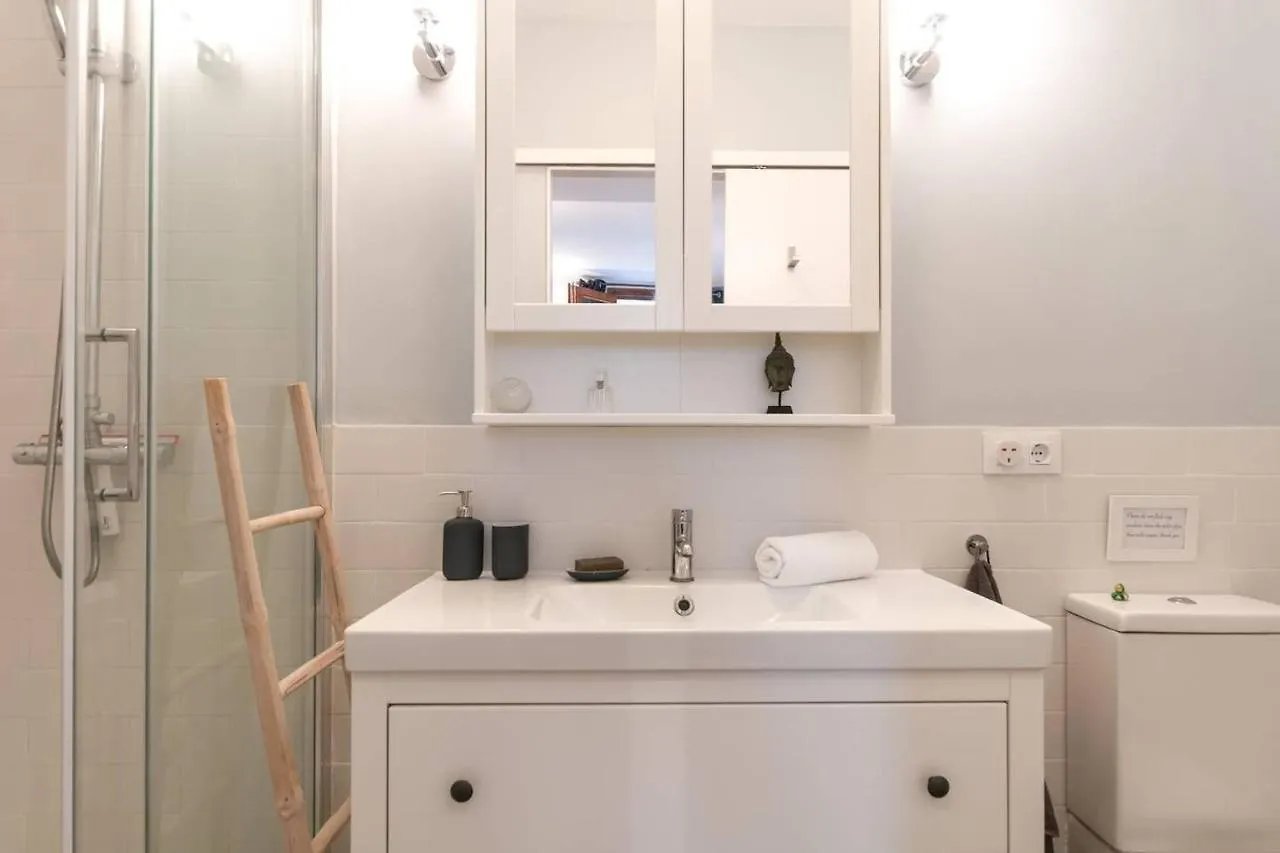 Apartment Alessandra Central Ramblas Barcelona